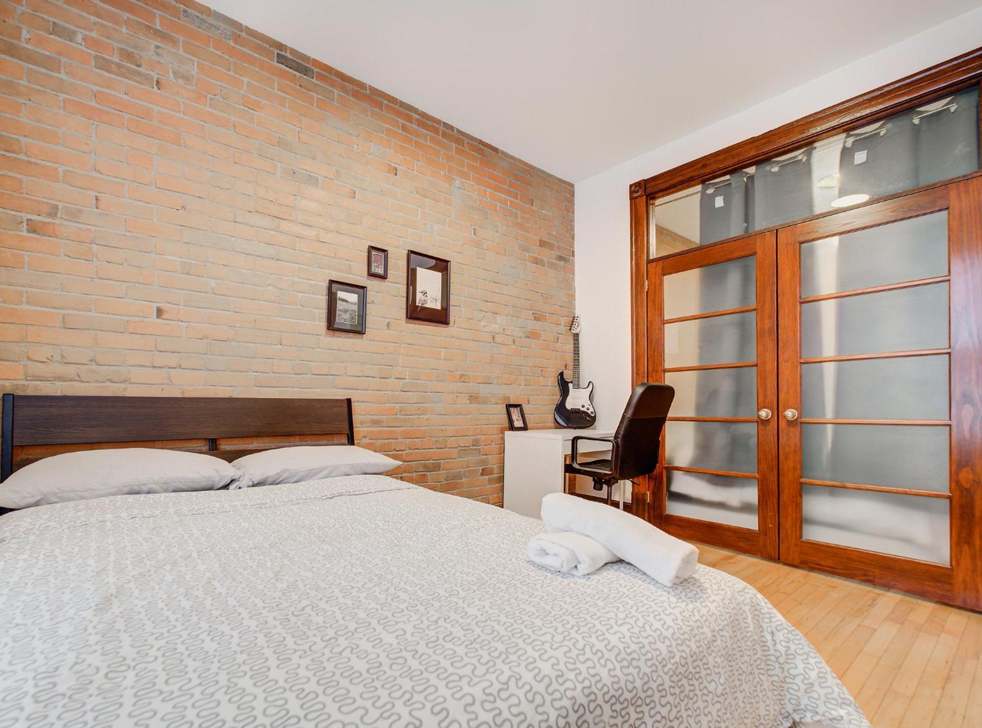 Great 3b Unit On Saint-urbain *