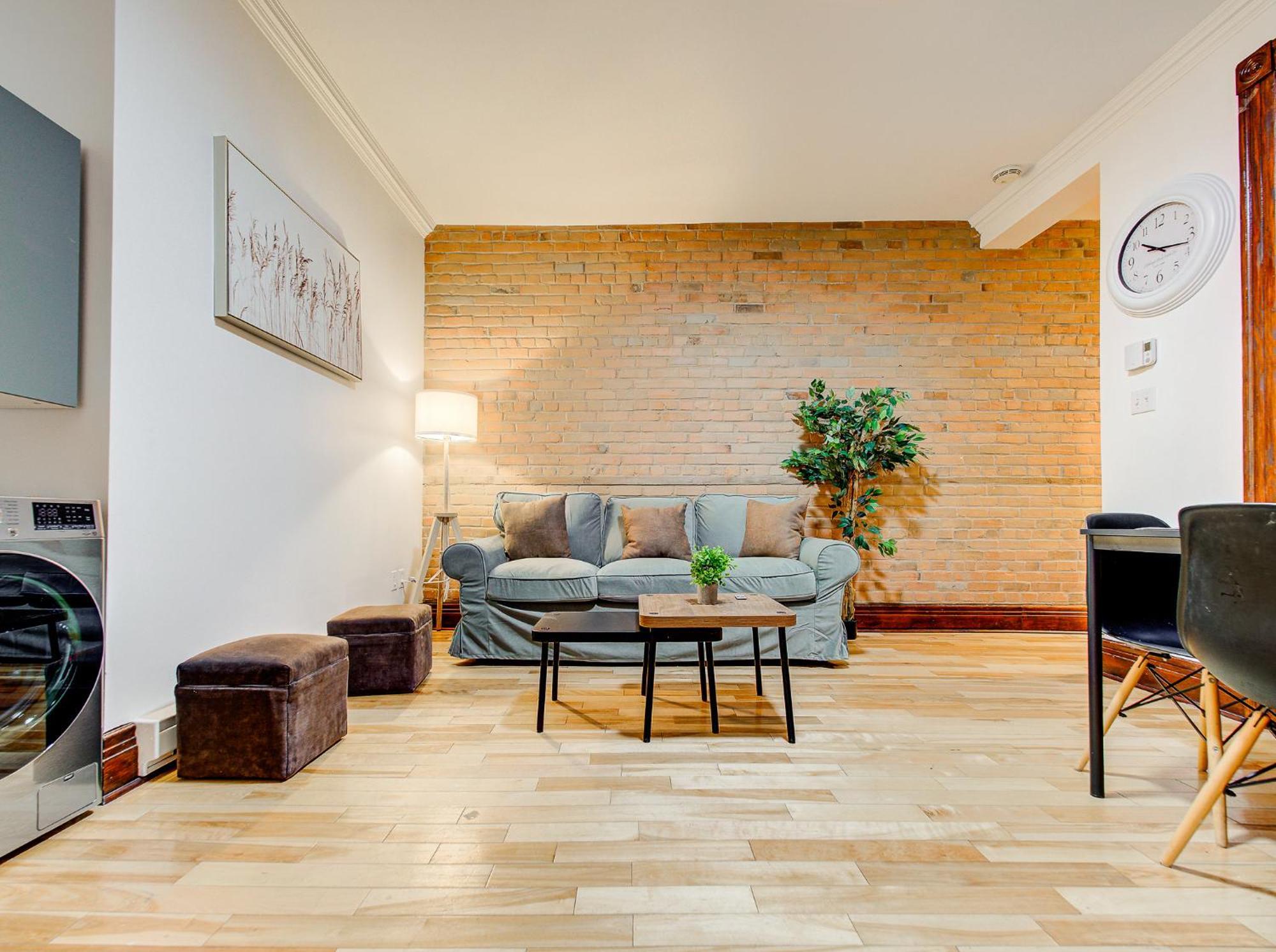 Great 3b Unit On Saint-urbain Appartement Montréal