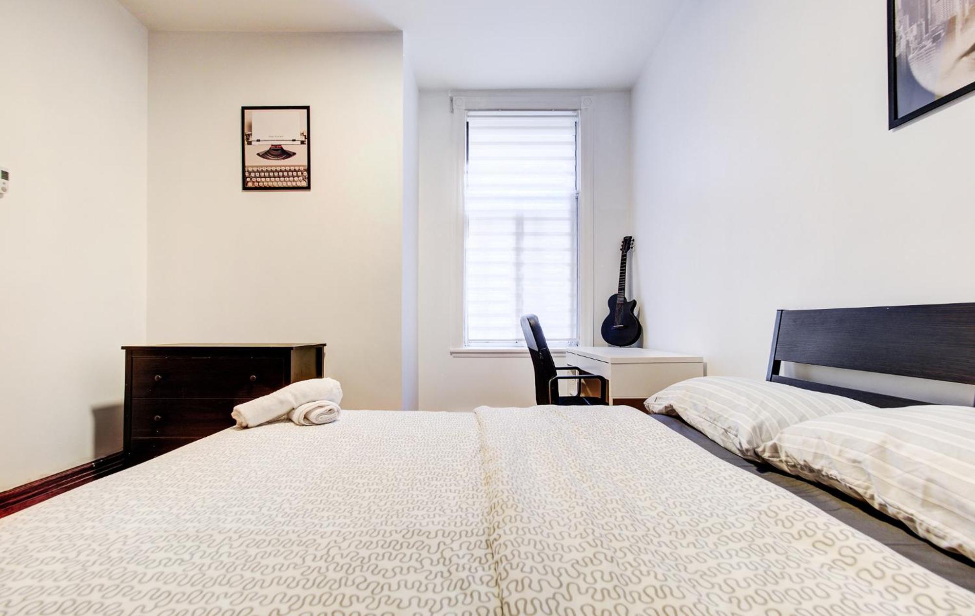 Great 3b Unit On Saint-urbain Montréal